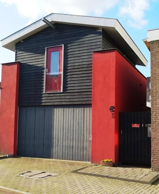 B&B 16C Maassluis NL room 1