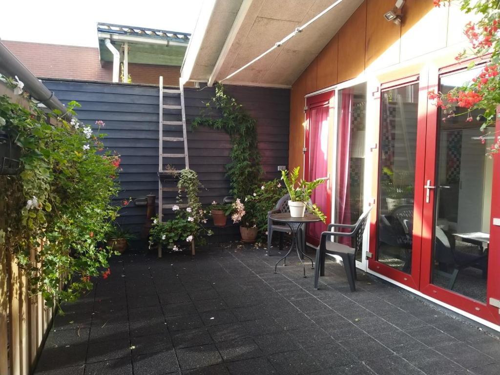 B&B 16C Maassluis NL room 3